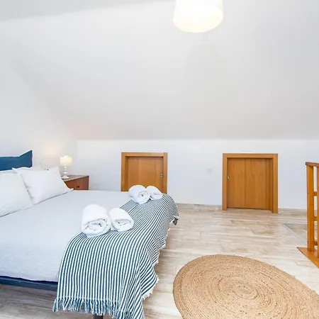 Caparica By Host-point *