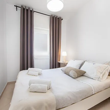 Caparica By Host-point 아파트