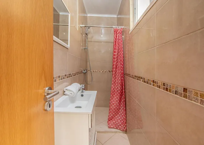 Caparica By Host-point